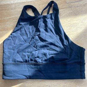 High neck sports bra